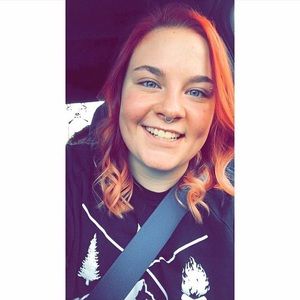 Meet your Posher, Rebecca